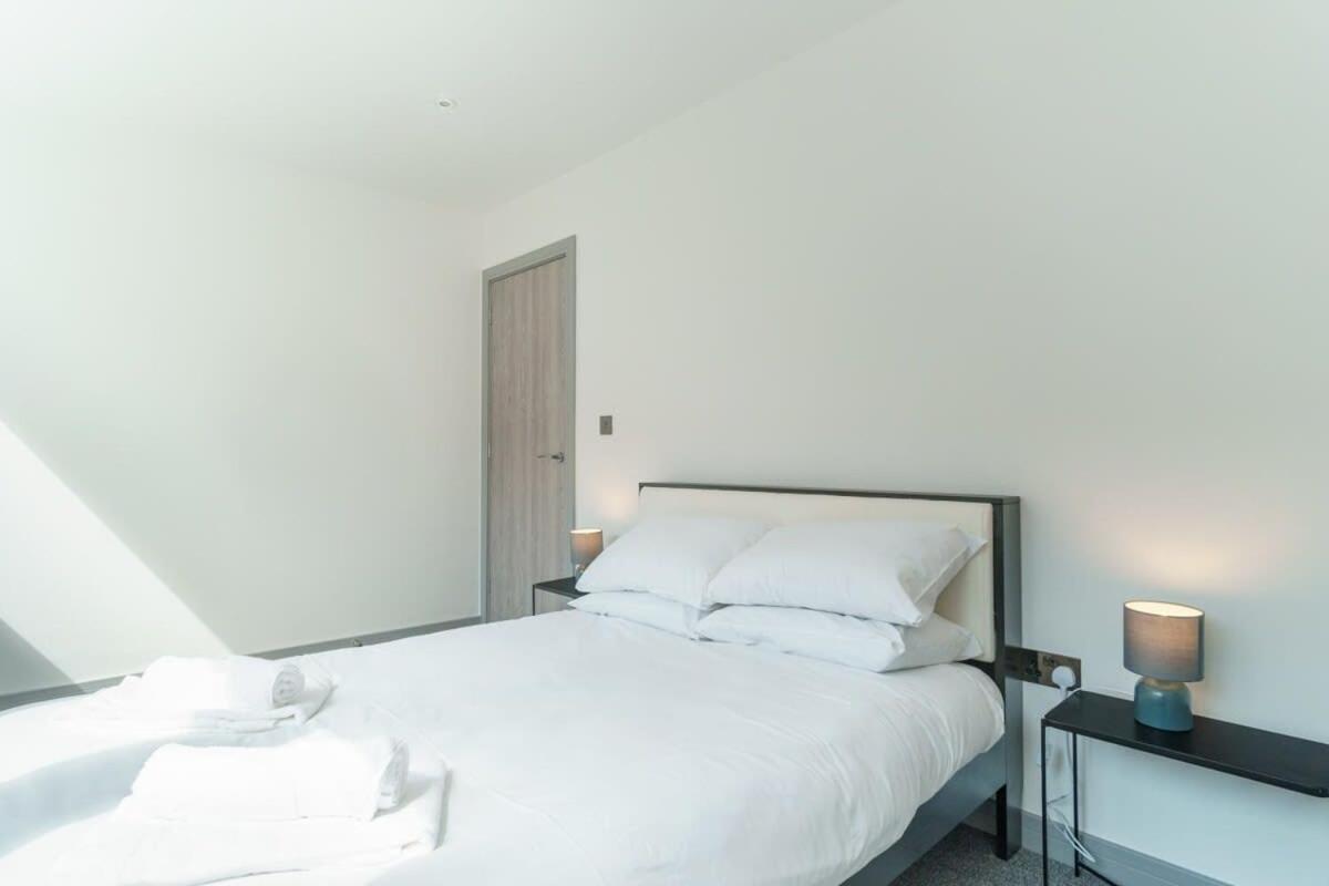 Modern 1 Bedroom Apartment In Preston Centre Exterior photo
